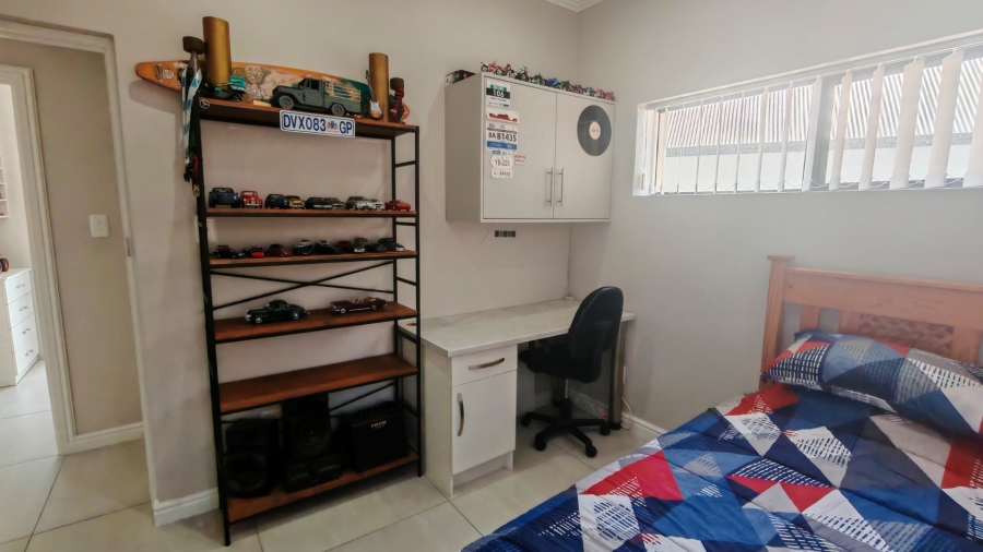 3 Bedroom Property for Sale in Hartenbos Heuwels Western Cape